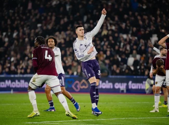 Benjamin Sesko gây ấn tượng thế nào trước West Ham?