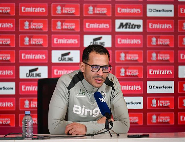 Liam Rosenior lên tiếng về kế hoạch mua sắm của Chelsea 1