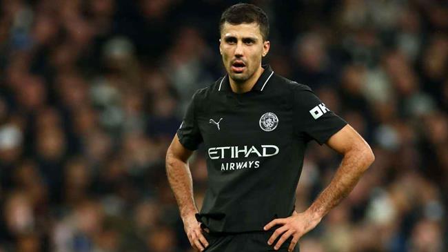 Cha Rodri thừa nhận tương lai của con trai ở Man City còn bỏ ngỏ