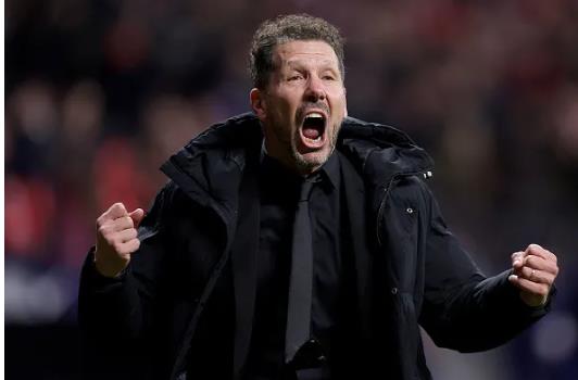 MU được khuyên nên bổ nhiệm Diego Simeone thay Michael Carrick