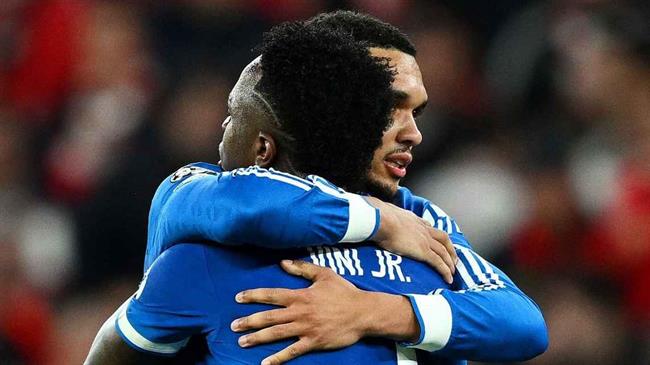 Alexander-Arnold lên án hành vi PBCT, yêu cầu công lý cho Vinicius