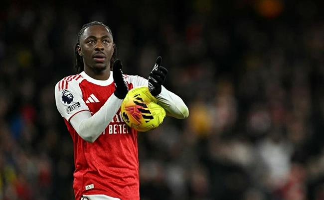 Mikel Arteta được khuyên để Eberechi Eze đá chính trước Spurs