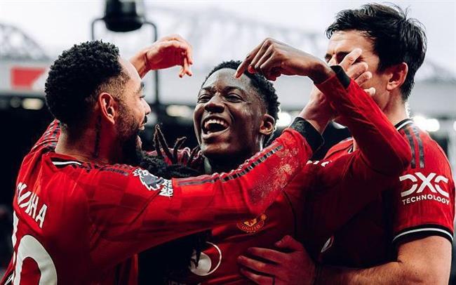 Tuyến giữa Manchester United: Sự trở lại của Kobbie Mainoo