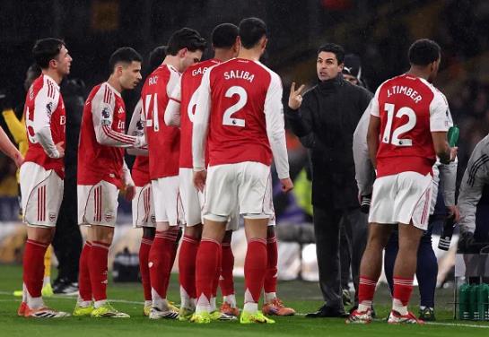 David Moyes kêu gọi siết chặt luật để ngăn chặn chiêu trò của Arsenal 1