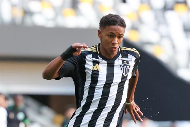 MU dẫn đầu cuộc đua giành tiền đạo ghi 80 bàn trong năm 2025