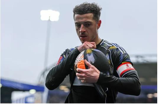 Chelsea bị chỉ trích vì để Ethan Ampadu ra đi