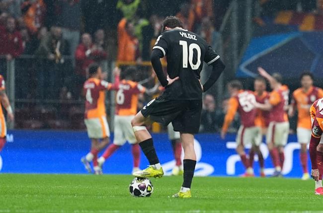 Từ câu lạc bộ tới đội tuyển quốc gia: Khi bóng đá Italia ngày càng gây thất vọng