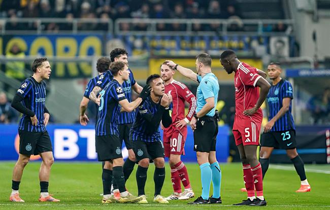 Nicolo Barella đổ lỗi cho Liverpool khi Inter Milan bị loại 1