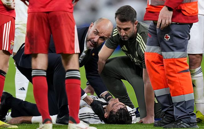 Hậu vệ Real Madrid mất trí nhớ tạm thời sau va chạm với đồng đội