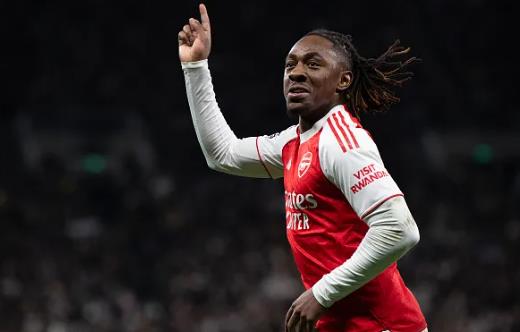 Eberechi Eze sẽ giúp Arsenal vô địch Ngoại hạng Anh mùa này