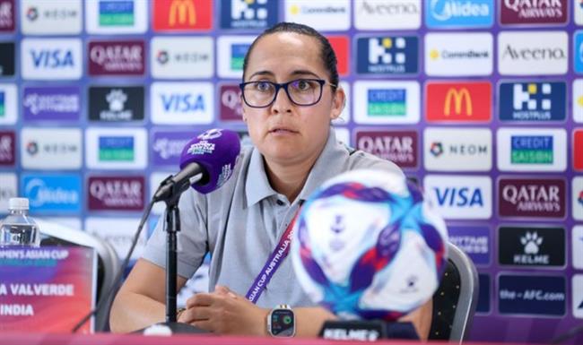 HLV của ĐT nữ Ấn Độ xem Việt Nam là “thử thách khó khăn”