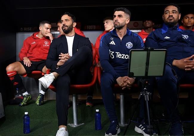 Phía Amorim ám chỉ cầu thủ MU không thực thi triệt để chiến thuật