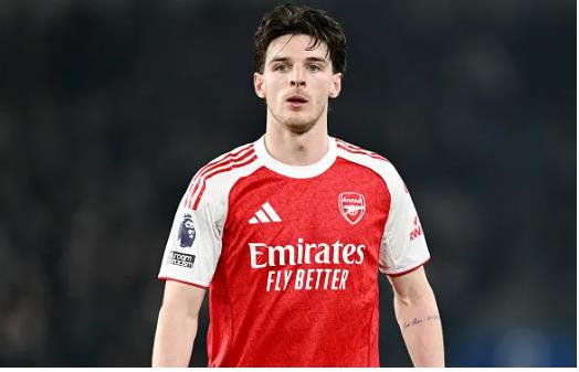 Huyền thoại Arsenal chỉ trích Declan Rice