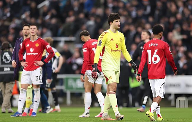 Michael Carrick đau đớn sau thất bại đầu tiên cùng MU 1