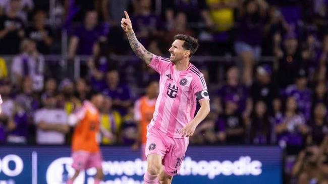 Mascherano ca ngợi Messi khi chuẩn bị chạm mốc 900 bàn thắng