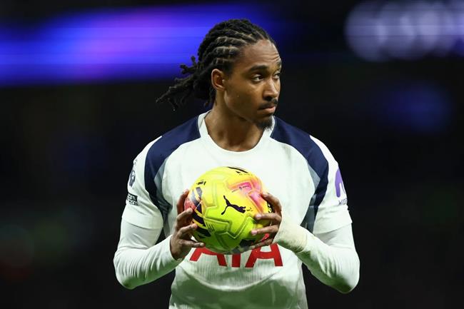 Juventus nhắm hậu vệ cánh của Tottenham