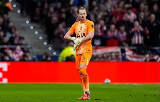 Joe Hart chỉ trích Igor Tudor về việc sử dụng Antonin Kinsky 