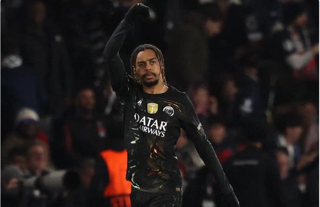 Hạ Chelsea 5-2, PSG bước một chân vào tứ kết Champions League mùa này 3