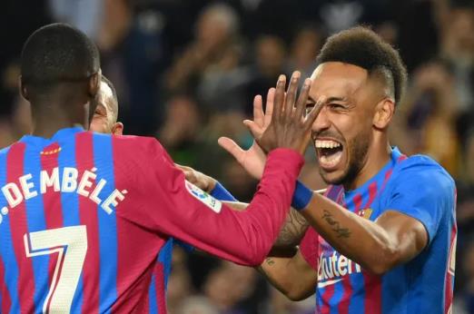 Pierre-Emerick Aubameyang chỉ ra đồng đội xuất sắc nhất