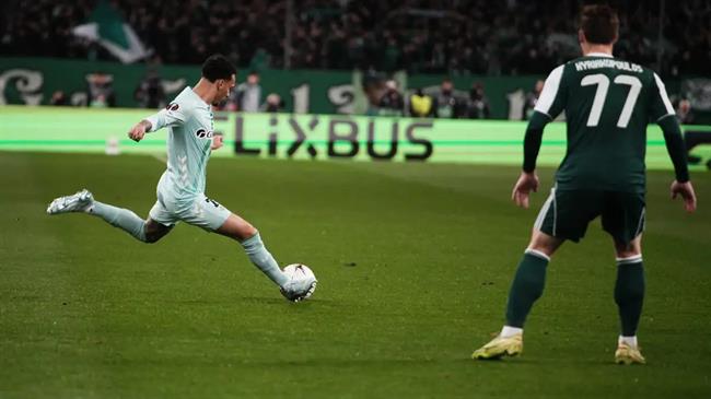 Antony kêu gọi Betis tự kiểm điểm sau thất bại trước Panathinaikos
