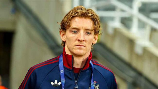 Eddie Howe đáp trả chỉ trích về Anthony Gordon sau trận hòa Barca