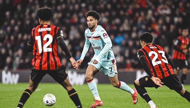 Nhận định Brentford vs Wolves (3h00 ngày 173) Điểm tựa sân nhà 1