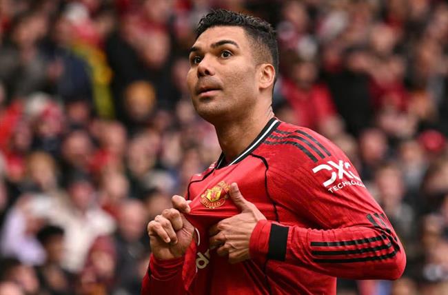 Al Ittihad nhắm Casemiro thế chỗ NGolo Kante 1