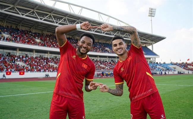 Chờ màn song tấu Son - Hên trên tuyển Việt Nam 