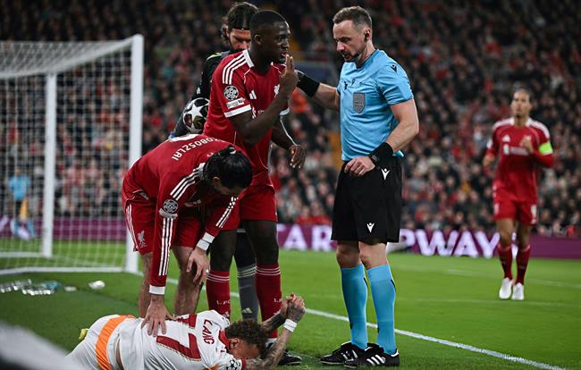 Galatasaray kiện Liverpool sau chấn thương kinh dị của Noa Lang 1