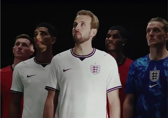 Áo đấu dự World Cup của ĐT Anh được khen đẹp nhất mọi thời đại