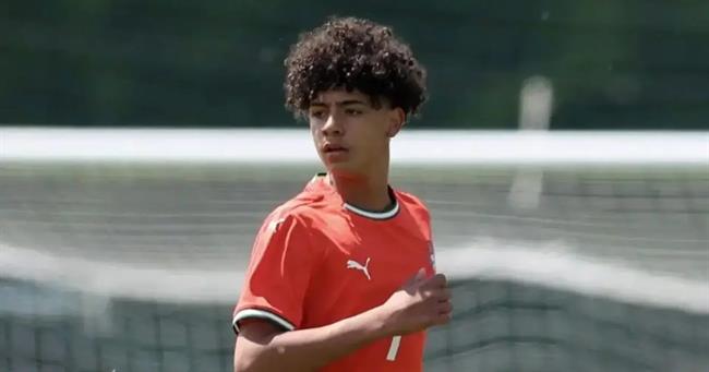 Con trai Cristiano Ronaldo tập luyện cùng học viện Real Madrid