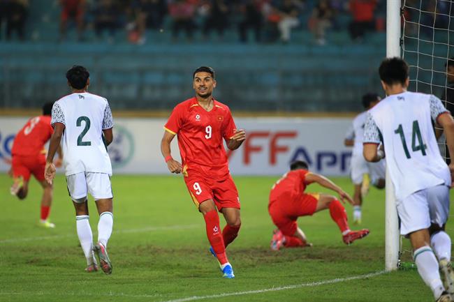 Hoàng Hên thể hiện sự khiêm tốn sau màn ra mắt đội tuyển Việt Nam