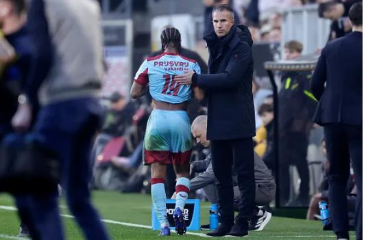 Raheem Sterling được khuyên nên giải nghệ