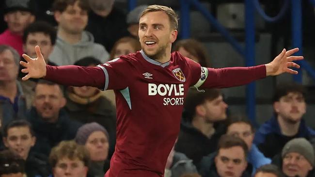 Gerrard đánh giá Bowen không đủ tầm thay Salah