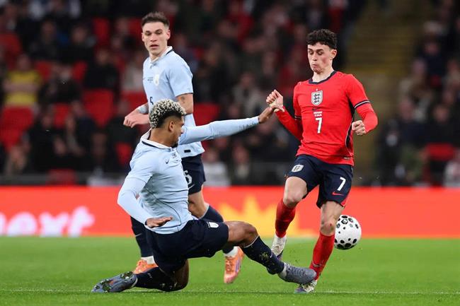 Phil Foden là nạn nhân của một lịch thi đấu điên rồ 1