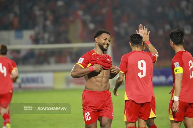 Xuân Son thực hiện lời hứa gieo sầu cho Malaysia