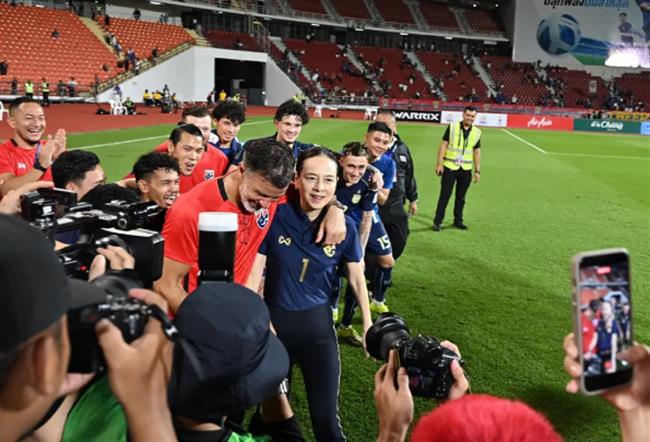 Madam Pang tiết lộ tương lai của HLV ĐT Thái Lan