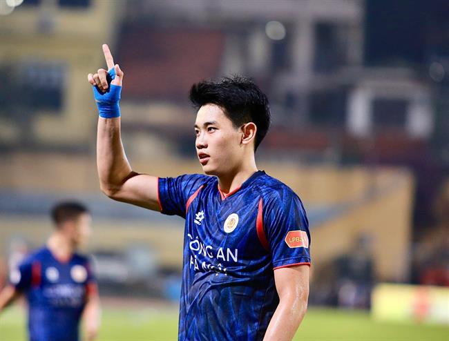 Đình Bắc tiết lộ đà thăng hoa của CLB CAHN