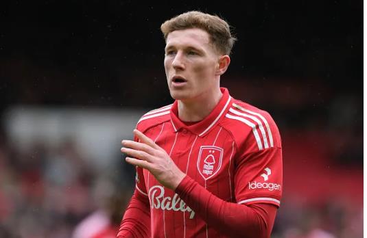 Gareth Barry gửi lời khuyên chuyển nhượng tới MU