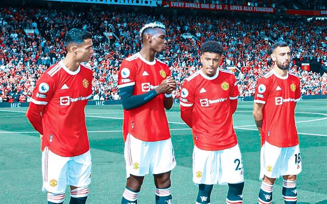 Bruno Fernandes: "Khoảnh khắc Ronaldo bước ra sân Old Trafford khiến tôi nổi da gà"