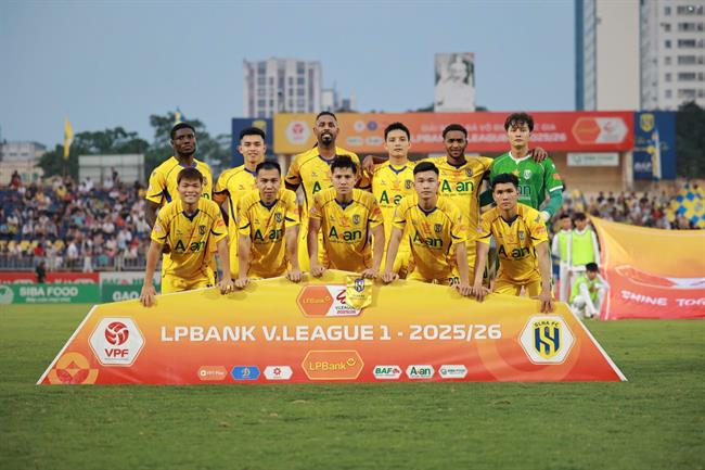 SLNA nguy cơ không được dự V.League 2026/27