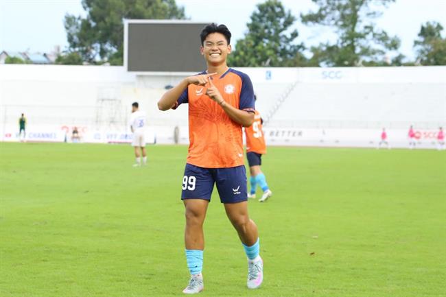 Con trai Quang Hải bị loại khỏi U17 Việt Nam