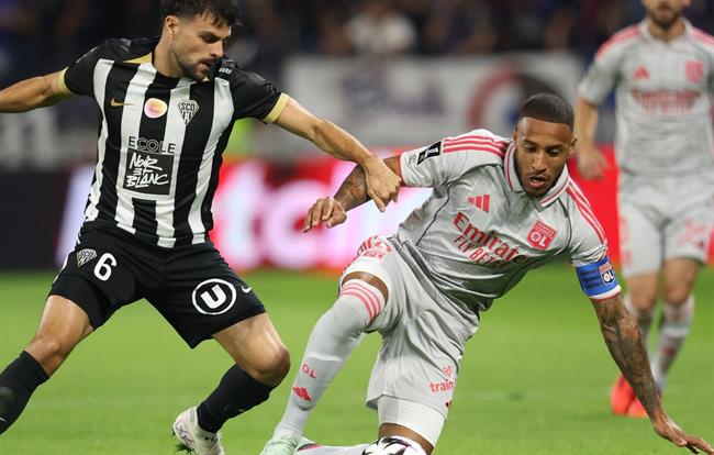 Nhận định Lyon vs Lorient 01h45 ngày 134 (Ligue 1 202526) 1 Nhận định Lyon vs Lorient 01h45 ngày 134 (Ligue 1 202526) 1