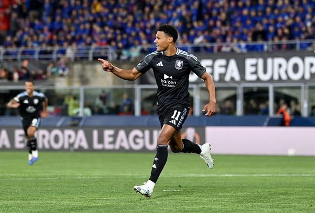 Unai Emery rơi nước mắt khi Ollie Watkins rời Aston Villa 1 Unai Emery rơi nước mắt khi Ollie Watkins rời Aston Villa 1