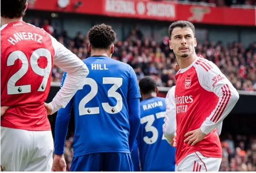 Huyền thoại Martin Keown chỉ trích Arsenal