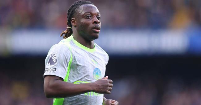 Doku tuyên chiến Arsenal trước trận chung kết ở Premier League