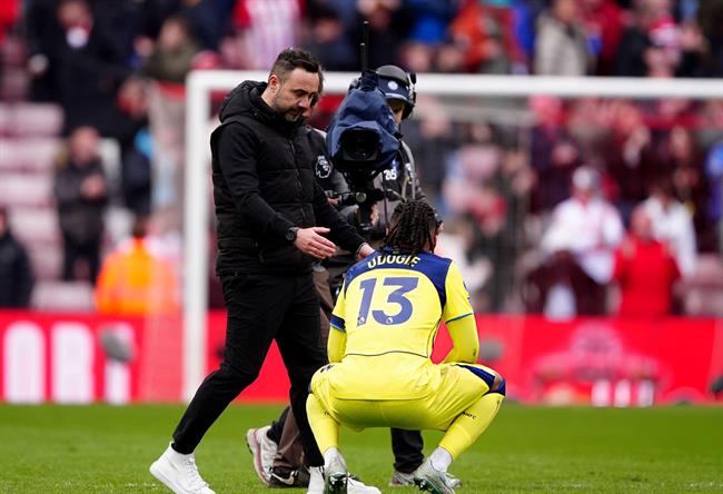 Tottenham gặp khó vì cầu thủ sợ phải xuống hạng