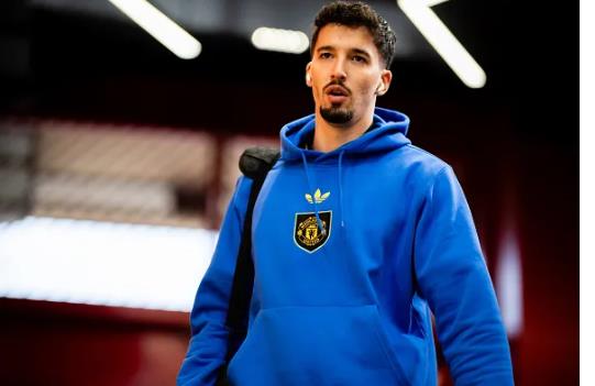 Thêm một cái tên đồng ý rời MU