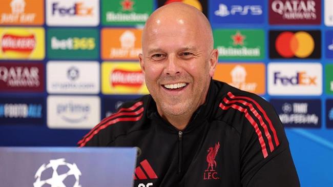 Hai quyết định của HLV Arne Slot khiến Liverpool “trả giá” trước PSG