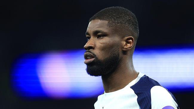 Tottenham lên án làn sóng phân biệt chủng tộc nhắm vào Danso